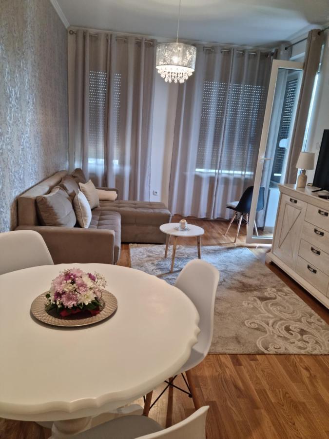 Appartement Apartman Anamarija à Banja Luka Extérieur photo
